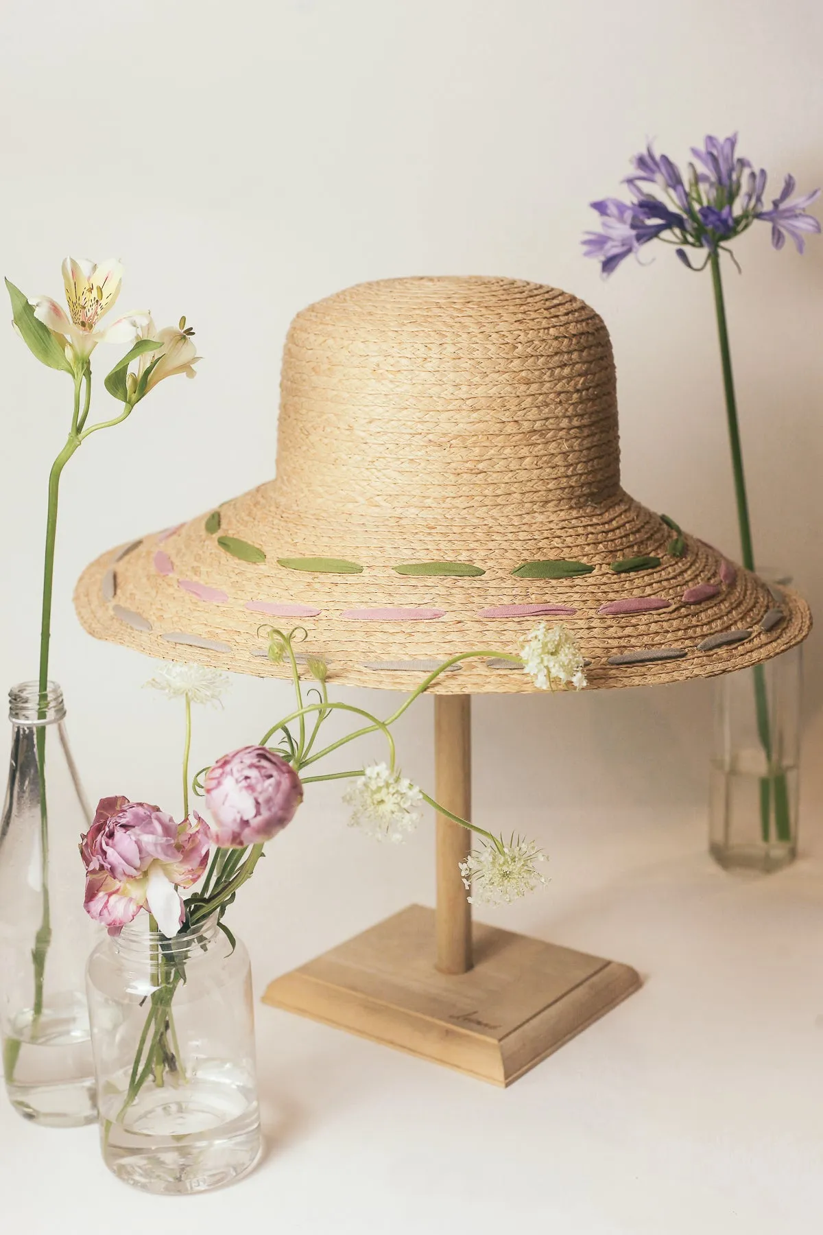 Anne raffia wide brim colorful hat